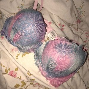 VS PINK Date Collection Bra NWT!!
